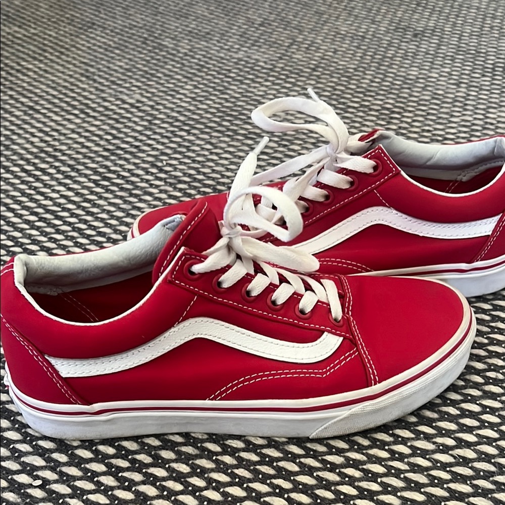 Vans Women (7.5) Men (size 6